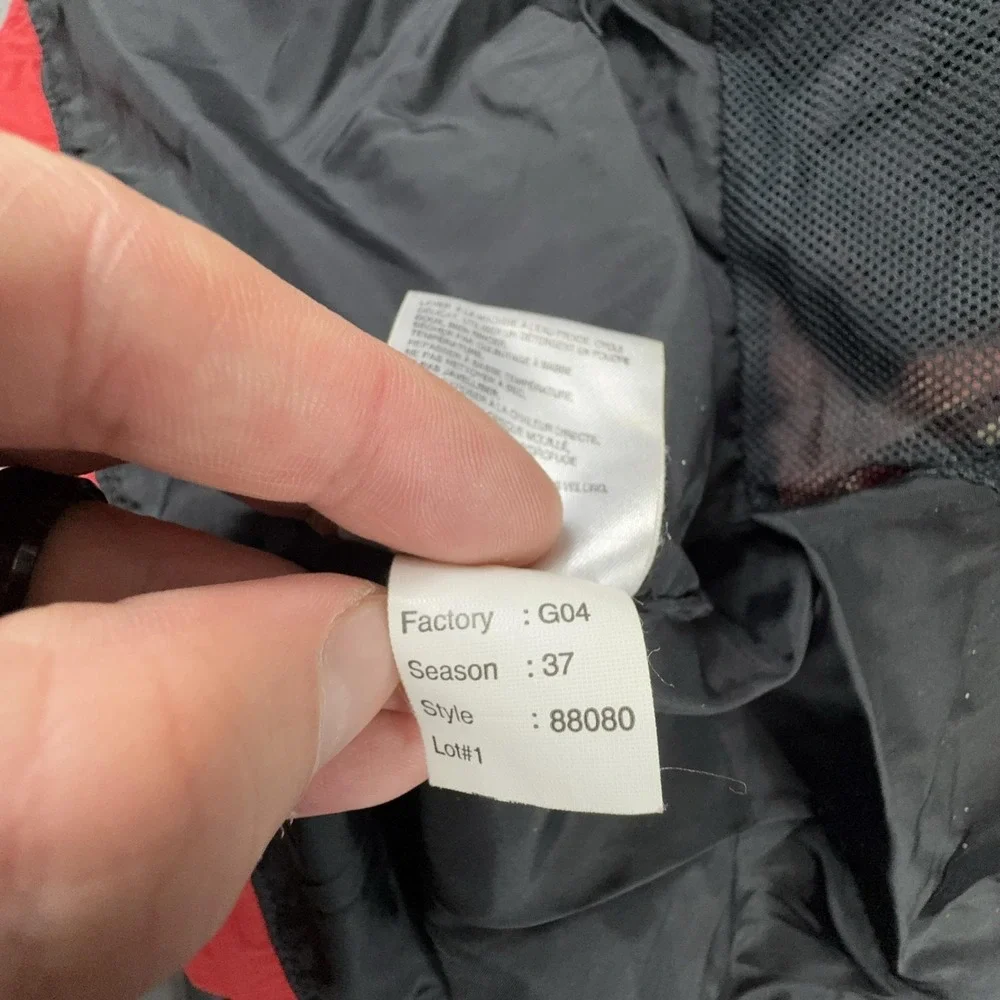 The North Face Hydroseal Jacket Mens Small Red Gray Waterproof Shell‎ Rain 88080